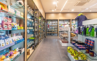 Regalos y souvenirs para comprar en el área de servicio ubicada en Autovía A2, Soria