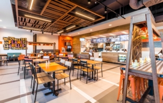 Interior de restaurante Burger King ubicado en Autovía A7 en Alhama de Murcia