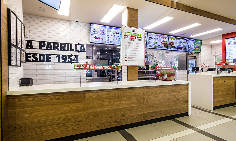 Burger King en área de servicio La Nava ubicado en Iznalloz